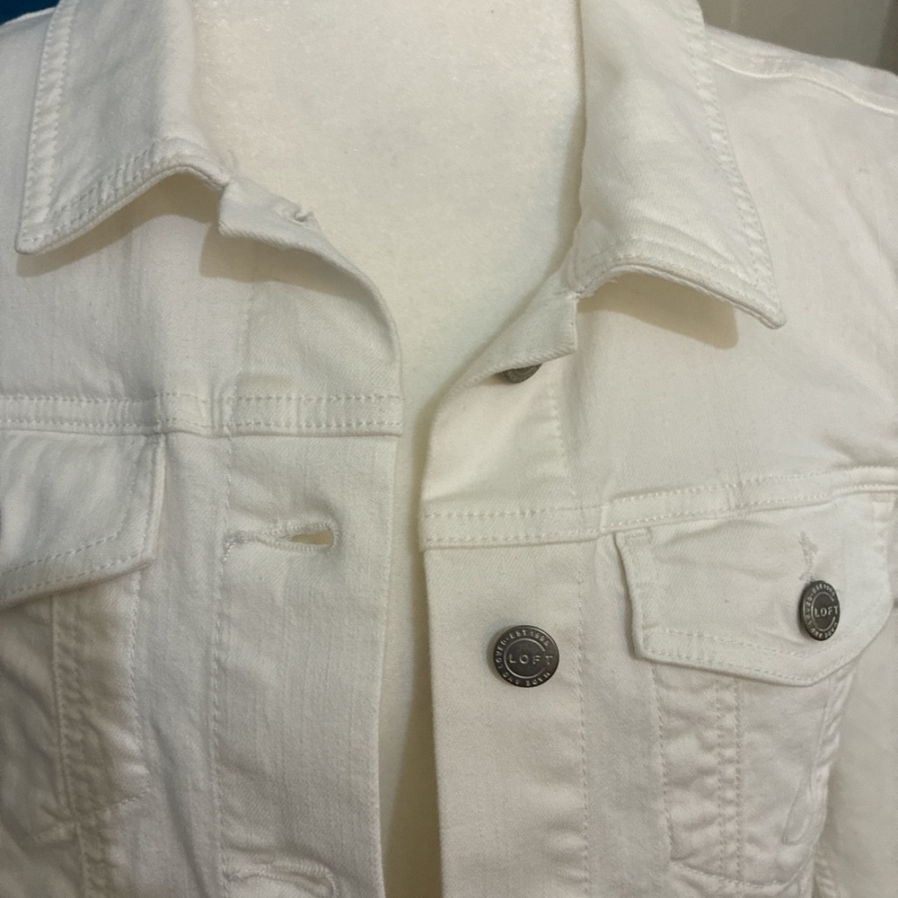 LOFT Classic White Denim Jacket - Women's Casual Trucker - Picture 4 of 8